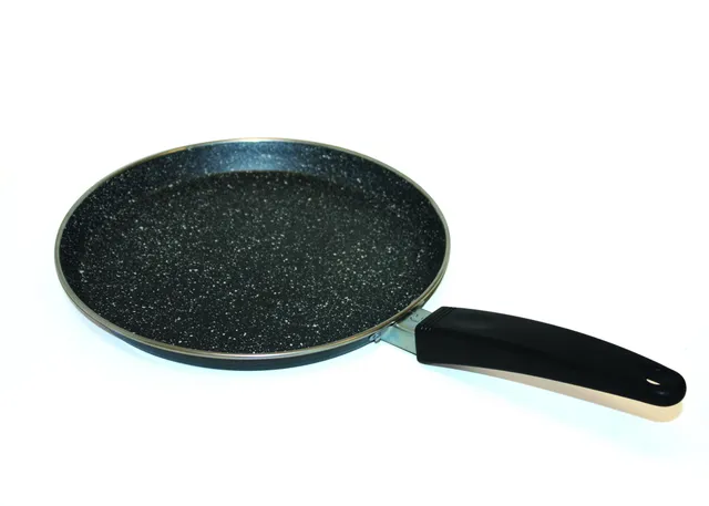 beka-kitchen-roc-14736004-cr-pi-re-en-acier-maill-noir-24-cm-tous-feux-dont-indu image 1