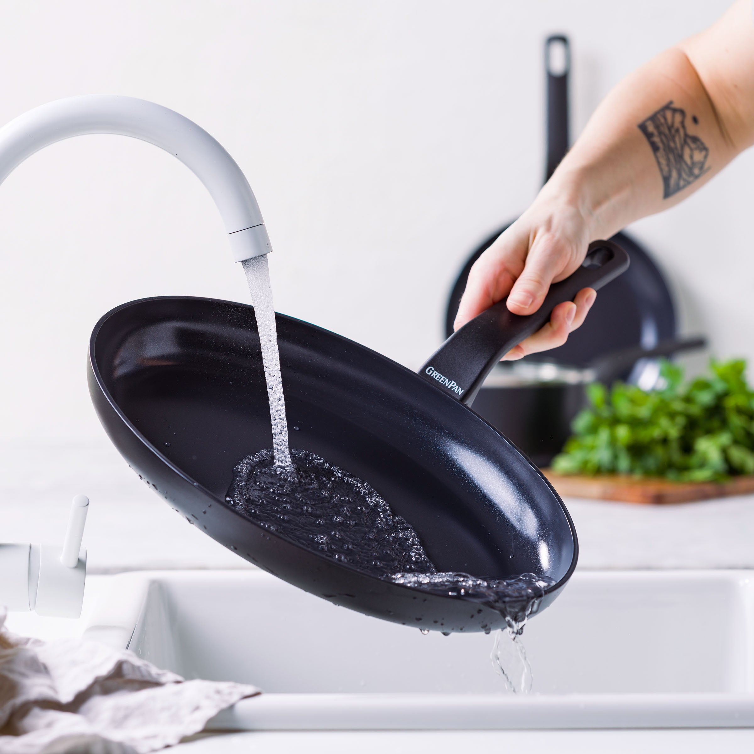 greenpan-essence-po-le-poisson-ovale-antiadh-sive-c-ramique-sans-pfas image 7
