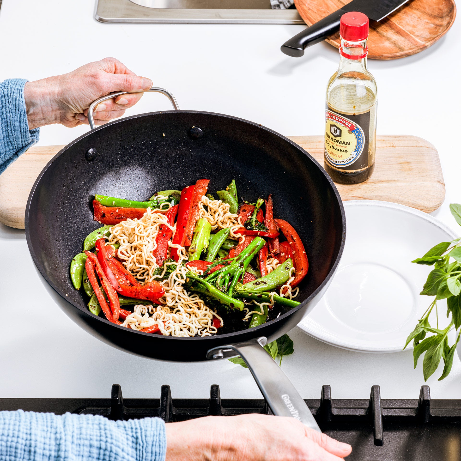greenpan-copenhagen-wok-30-cm-aluminium-tremp-rev-tement-diamant-sans-pfas-compa image 6