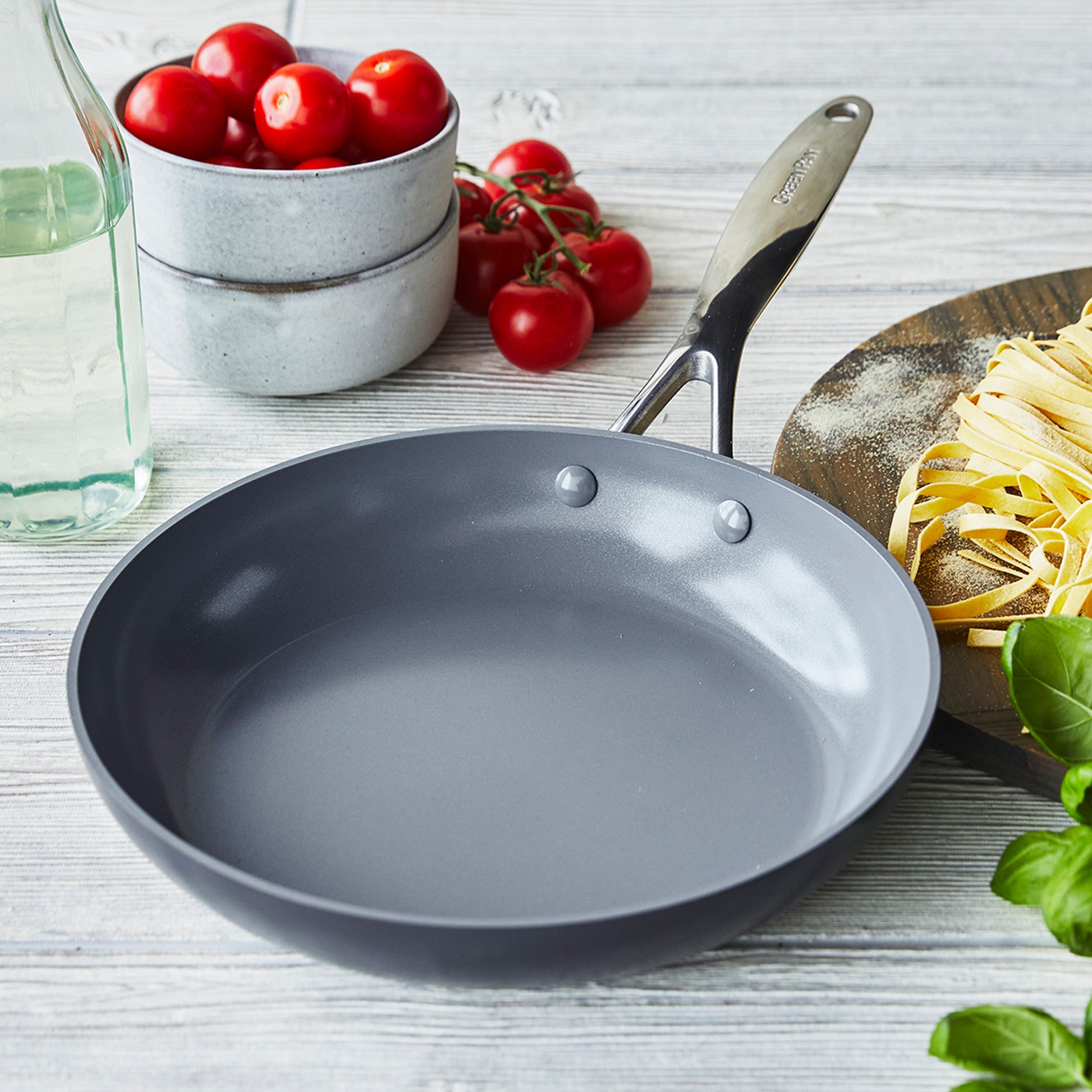 greenpan-valencia-pro-po-le-frire-20-cm-aluminium-anodis-fond-magneto-induction- image 2