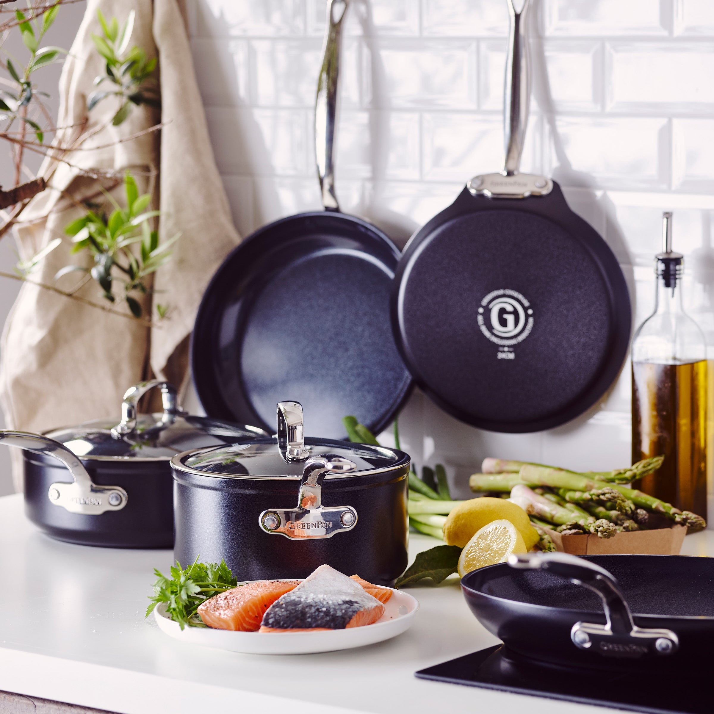 greenpan-barcelona-pro-casserole-avec-couvercle-18-cm-technologie-balancepro-san image 5