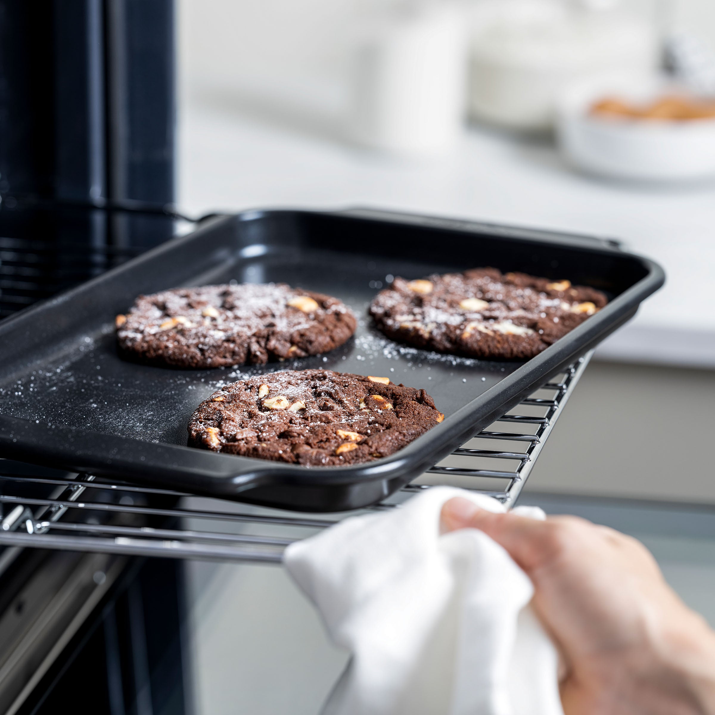 greenpan-bistro-plaque-biscuits-33-cm-x-22-5-cm-acier-aluminis-avec-rev-tement-a image 6