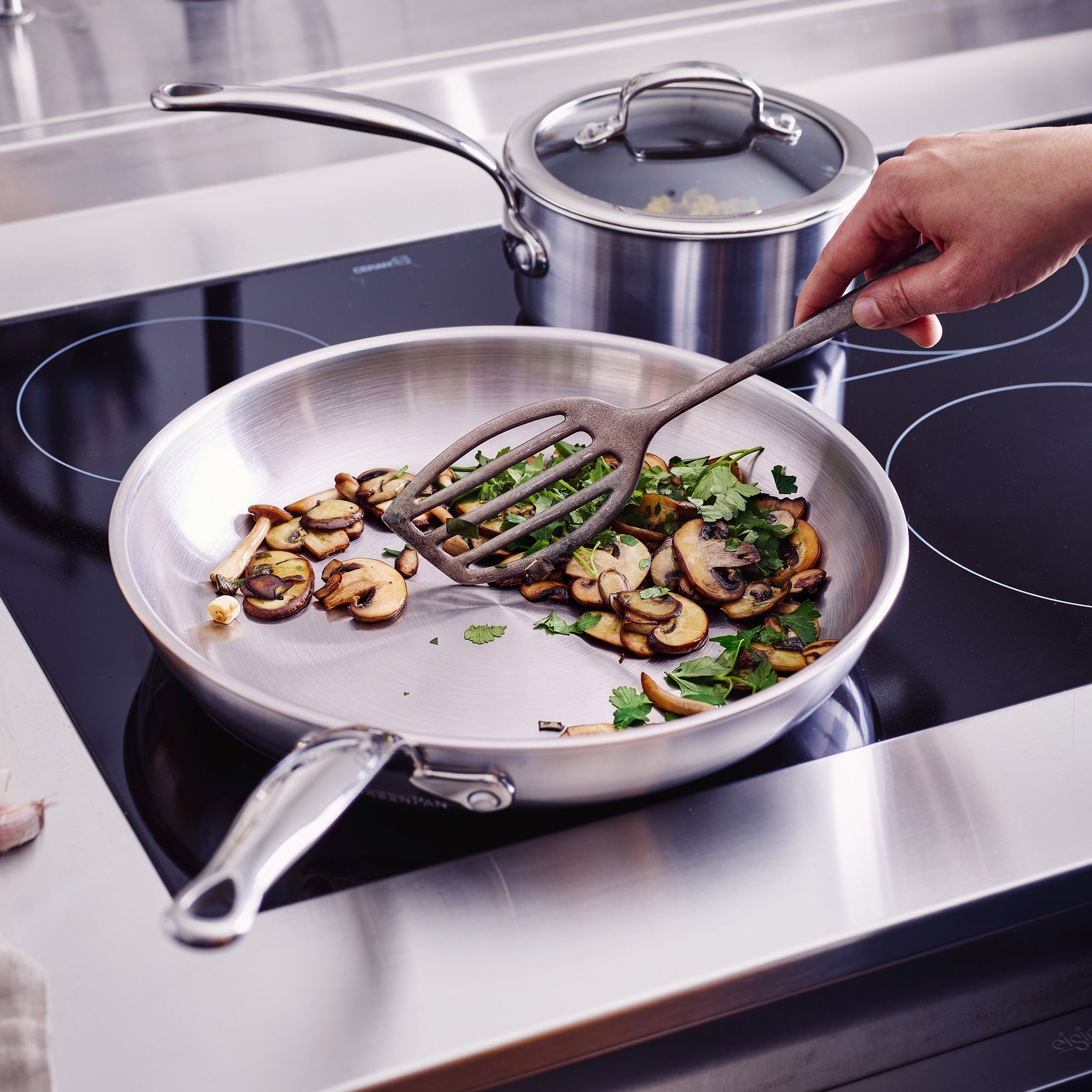 greenpan-premiere-pro-set-de-cuisine-17-pi-ces-inox-5-couches-favori-de-glenn-vi image 7