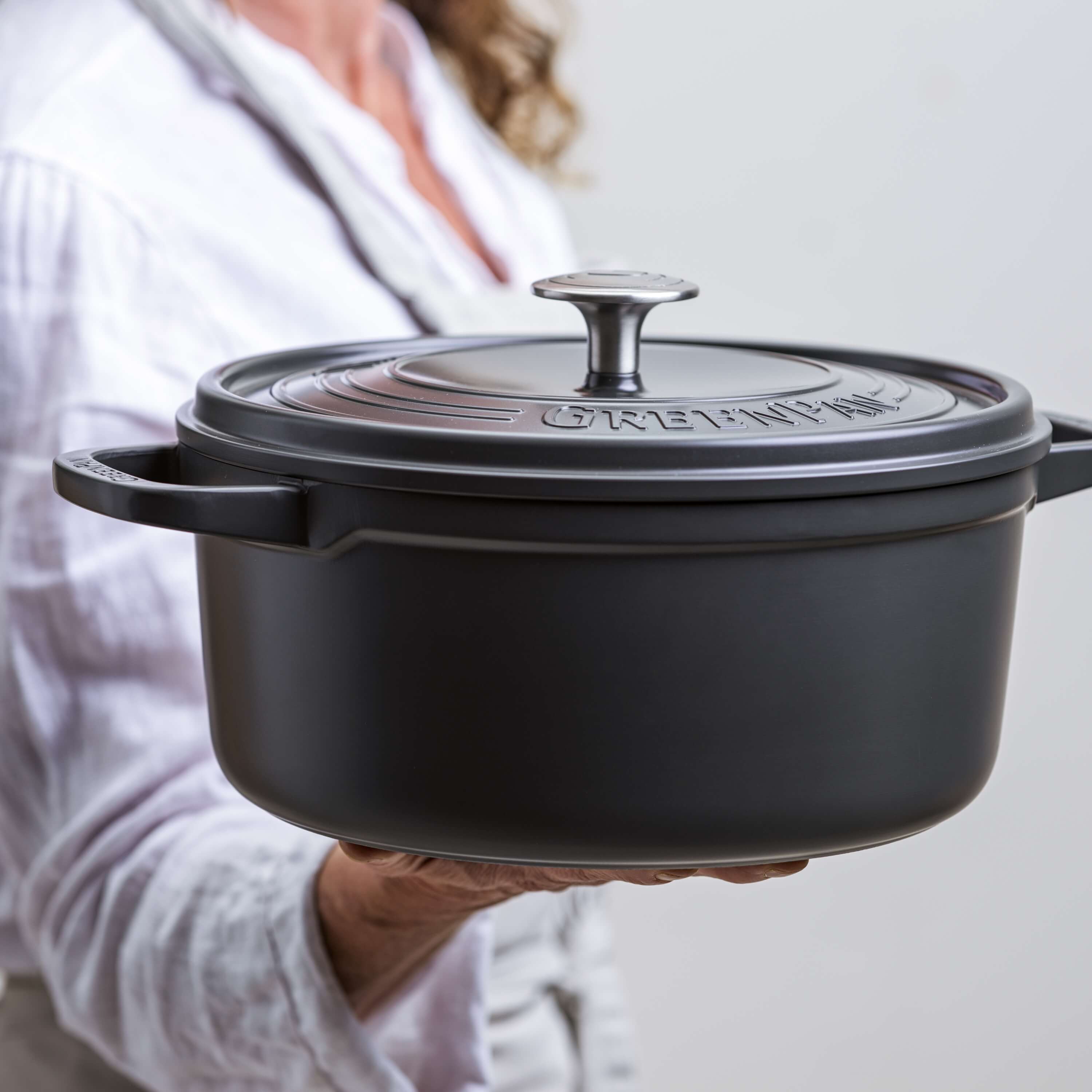 greenpan-c-leste-cocotte-26-cm-en-fonte-d-aluminium-l-g-re-design-r-tro-compatib image 6