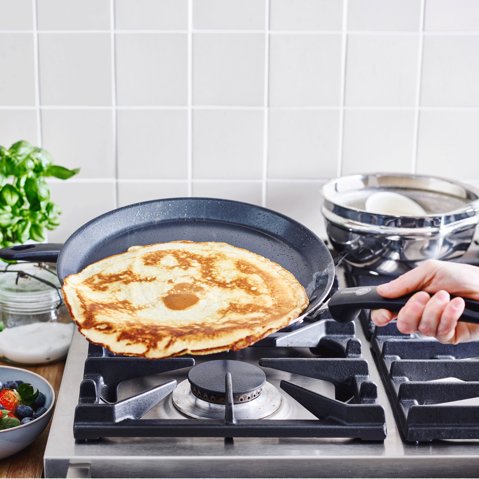 greenpan-essentials-po-le-cr-pes-cr-pi-re-avec-technologie-induction-magneto-bor image 3