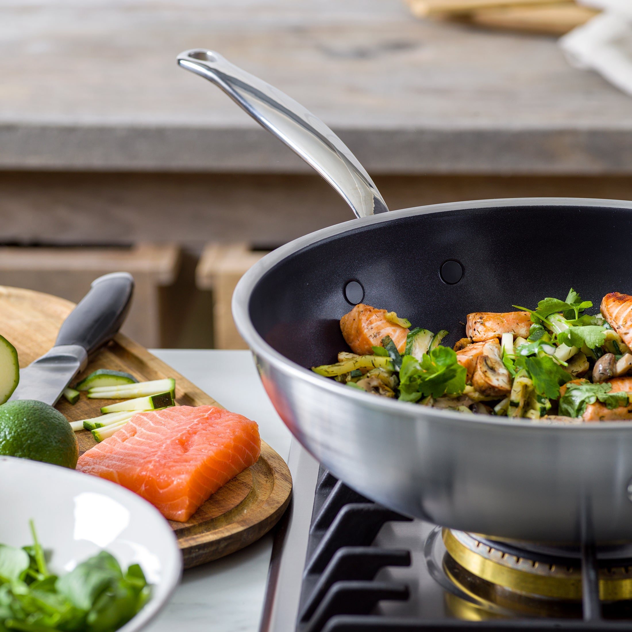 greenpan-premiere-wok-acier-inoxydable-3-couches-avec-technologie-evershine-comp image 7